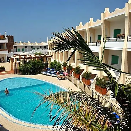 Szálloda Cala Saracena